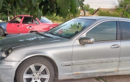 Mercedes-Benz C-Класс, 2001 год, 500 000 рублей, 1 фотография
