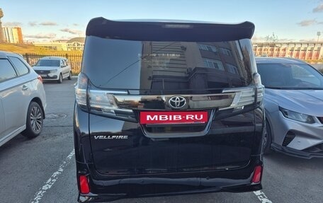 Toyota Vellfire II, 2017 год, 3 400 000 рублей, 13 фотография