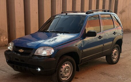 Chevrolet Niva I рестайлинг, 2006 год, 185 000 рублей, 1 фотография