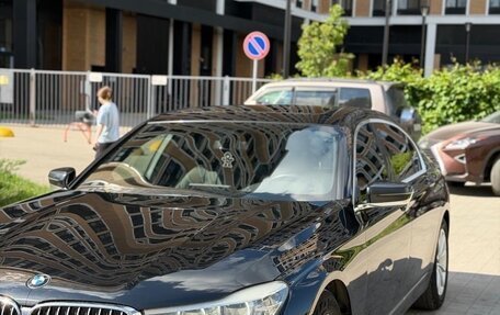 BMW 7 серия, 2017 год, 2 700 000 рублей, 1 фотография