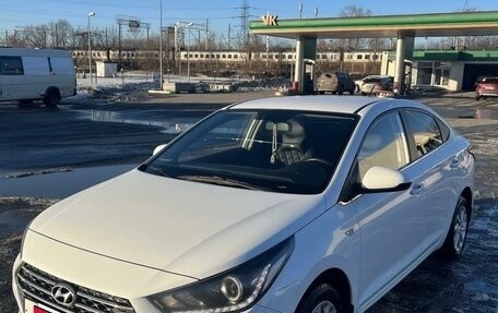 Hyundai Solaris II рестайлинг, 2017 год, 1 225 000 рублей, 1 фотография