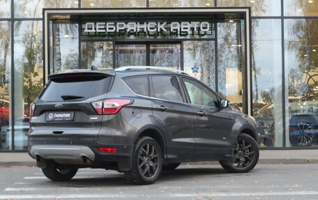 Ford Kuga III, 2016 год, 1 995 000 рублей, 3 фотография