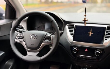 Hyundai Solaris II рестайлинг, 2018 год, 1 225 000 рублей, 10 фотография