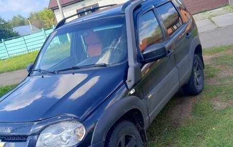 Chevrolet Niva I рестайлинг, 2016 год, 800 000 рублей, 3 фотография