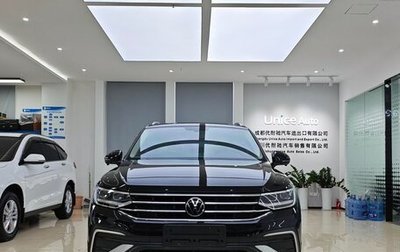 Volkswagen Tiguan II, 2023 год, 2 176 000 рублей, 1 фотография