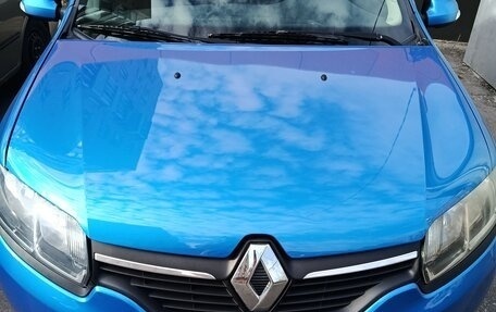 Renault Logan II, 2015 год, 550 000 рублей, 1 фотография
