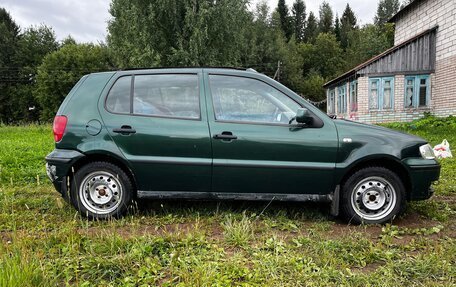 Volkswagen Polo III рестайлинг, 2001 год, 200 000 рублей, 3 фотография