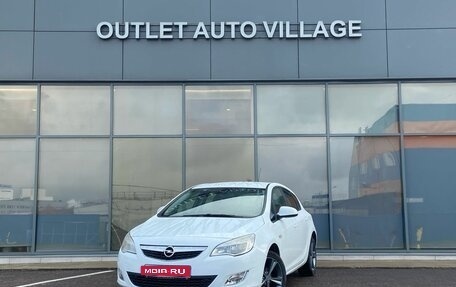 Opel Astra J, 2011 год, 600 000 рублей, 1 фотография