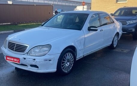 Mercedes-Benz S-Класс, 2001 год, 250 000 рублей, 1 фотография