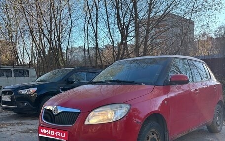 Skoda Fabia II, 2009 год, 240 000 рублей, 1 фотография