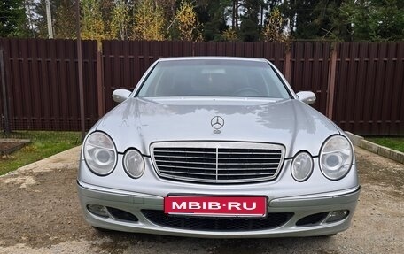Mercedes-Benz E-Класс, 2003 год, 495 000 рублей, 1 фотография