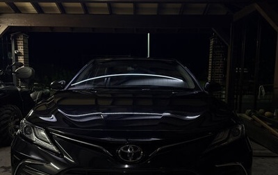 Toyota Camry, 2023 год, 3 900 000 рублей, 1 фотография