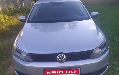 Volkswagen Jetta VII, 2013 год, 800 000 рублей, 1 фотография
