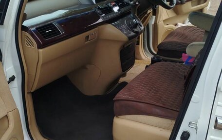 Honda Elysion I, 2004 год, 1 250 000 рублей, 6 фотография