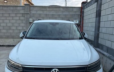 Volkswagen Tiguan II, 2021 год, 2 390 000 рублей, 1 фотография