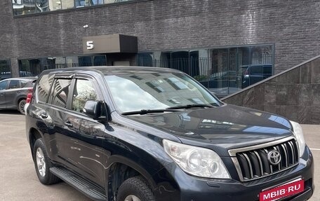 Toyota Land Cruiser Prado 150 рестайлинг, 2013 год, 2 100 000 рублей, 2 фотография