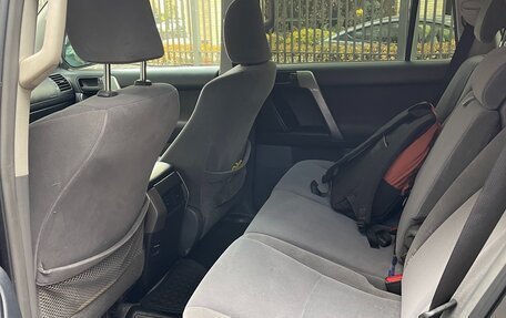 Toyota Land Cruiser Prado 150 рестайлинг, 2013 год, 2 100 000 рублей, 7 фотография