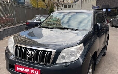 Toyota Land Cruiser Prado 150 рестайлинг, 2013 год, 2 100 000 рублей, 8 фотография