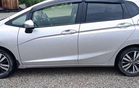 Honda Fit III, 2013 год, 760 000 рублей, 1 фотография