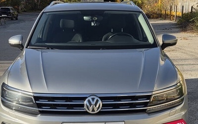 Volkswagen Tiguan II, 2018 год, 2 580 000 рублей, 1 фотография