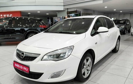 Opel Astra J, 2011 год, 499 000 рублей, 1 фотография