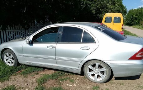 Mercedes-Benz C-Класс, 2001 год, 500 000 рублей, 2 фотография