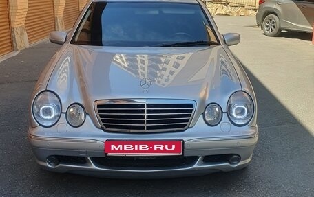 Mercedes-Benz E-Класс AMG, 2001 год, 1 200 000 рублей, 2 фотография