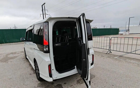 Honda Stepwgn IV рестайлинг, 2021 год, 1 900 000 рублей, 6 фотография