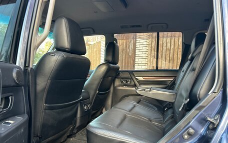 Mitsubishi Pajero IV рестайлинг 2, 2006 год, 970 000 рублей, 9 фотография