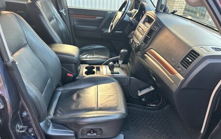 Mitsubishi Pajero IV рестайлинг 2, 2006 год, 970 000 рублей, 12 фотография