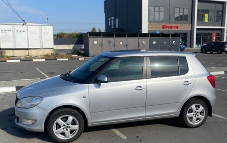 Skoda Fabia II, 2013 год, 620 000 рублей, 2 фотография