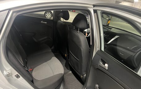 Hyundai Solaris II рестайлинг, 2012 год, 770 000 рублей, 8 фотография