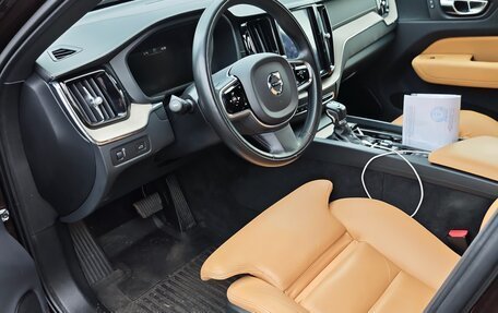 Volvo XC60 II, 2019 год, 3 950 000 рублей, 3 фотография