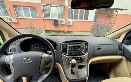 Hyundai H-1 II рестайлинг, 2021 год, 4 900 000 рублей, 8 фотография