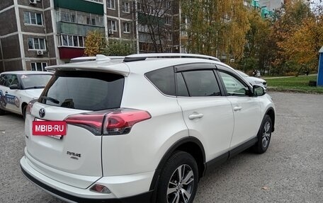 Toyota RAV4, 2015 год, 2 700 000 рублей, 7 фотография