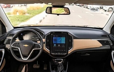 Chevrolet Captiva, 2023 год, 2 140 000 рублей, 13 фотография