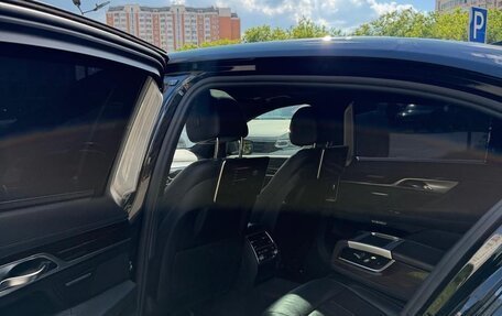 BMW 7 серия, 2017 год, 2 700 000 рублей, 9 фотография