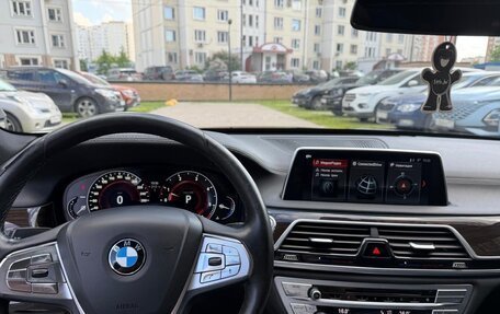 BMW 7 серия, 2017 год, 2 700 000 рублей, 13 фотография