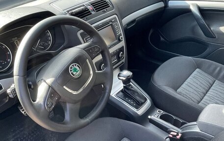 Skoda Octavia, 2011 год, 820 000 рублей, 10 фотография