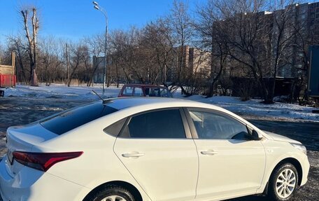 Hyundai Solaris II рестайлинг, 2017 год, 1 225 000 рублей, 4 фотография