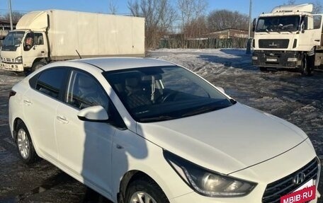 Hyundai Solaris II рестайлинг, 2017 год, 1 225 000 рублей, 3 фотография