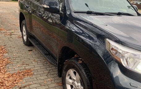 Toyota Land Cruiser Prado 150 рестайлинг, 2014 год, 3 700 000 рублей, 2 фотография