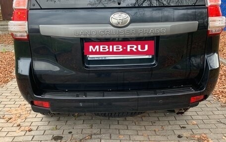 Toyota Land Cruiser Prado 150 рестайлинг, 2014 год, 3 700 000 рублей, 6 фотография