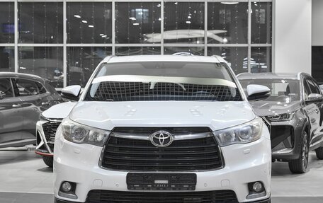 Toyota Highlander III, 2014 год, 2 499 000 рублей, 2 фотография