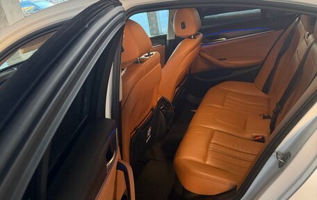BMW 5 серия, 2019 год, 3 900 000 рублей, 16 фотография