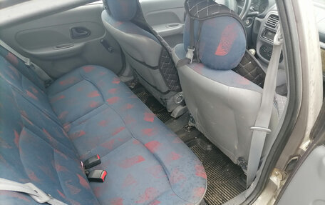 Renault Clio II, 2001 год, 150 000 рублей, 9 фотография