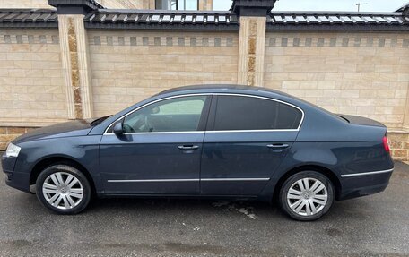 Volkswagen Passat B6, 2007 год, 605 000 рублей, 2 фотография