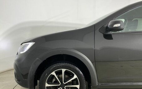 Renault Logan II, 2018 год, 950 000 рублей, 9 фотография
