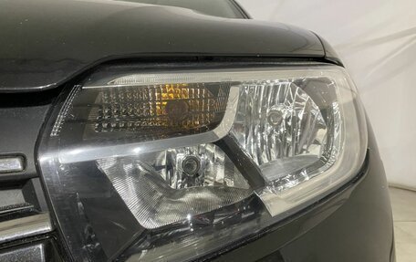 Renault Logan II, 2018 год, 950 000 рублей, 13 фотография