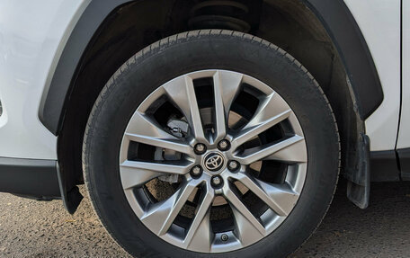 Toyota RAV4, 2019 год, 2 800 000 рублей, 12 фотография